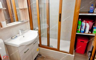 De vanzare apartament 2 camere Centru, etaj 3 - Poză 10