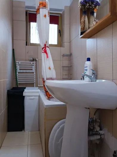 Garsoniera moderna de inchiriat, 8 minute Metrou Tineretului - Poză 7