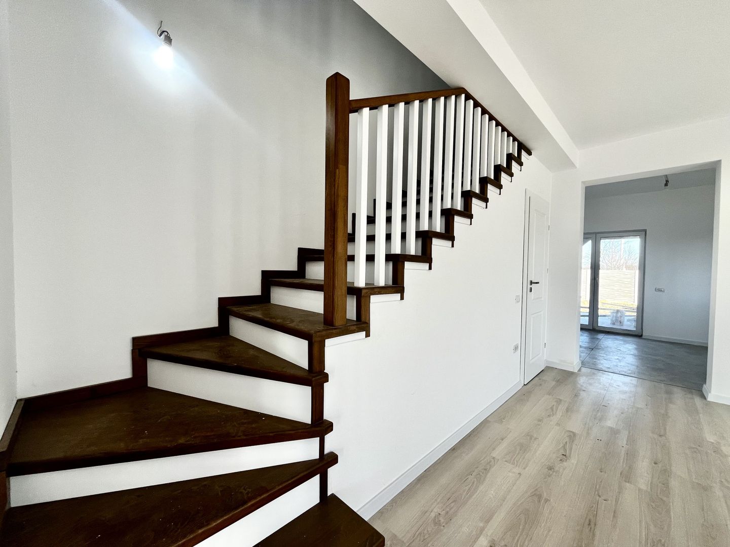 Duplex modern, separat prin camera tehnica, in Ghiroda - zona Primărie - Poză 11