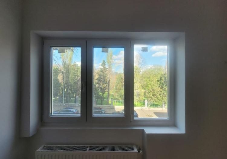 Apartament Parc Cismigiu 3 camere + living 110 mp - Poză 3