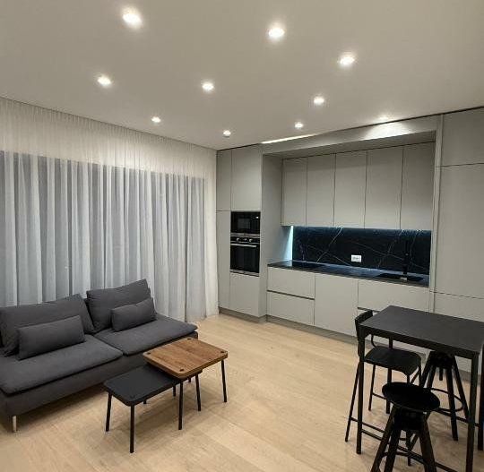 Închiriere apartament 2 camere cu vedere spectaculoasă la Sky Tower şi Promenada - Poză 2