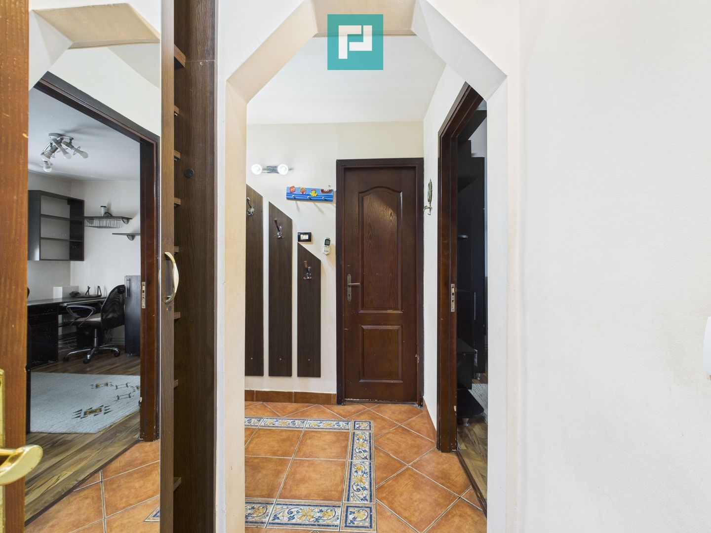 Apartament ultracentral și 2 locuri de parcare - Poză 13