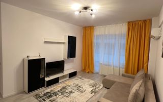 Închiriez apartament cu o cameră in zonă centrală cu loc de parcare - Poză 1