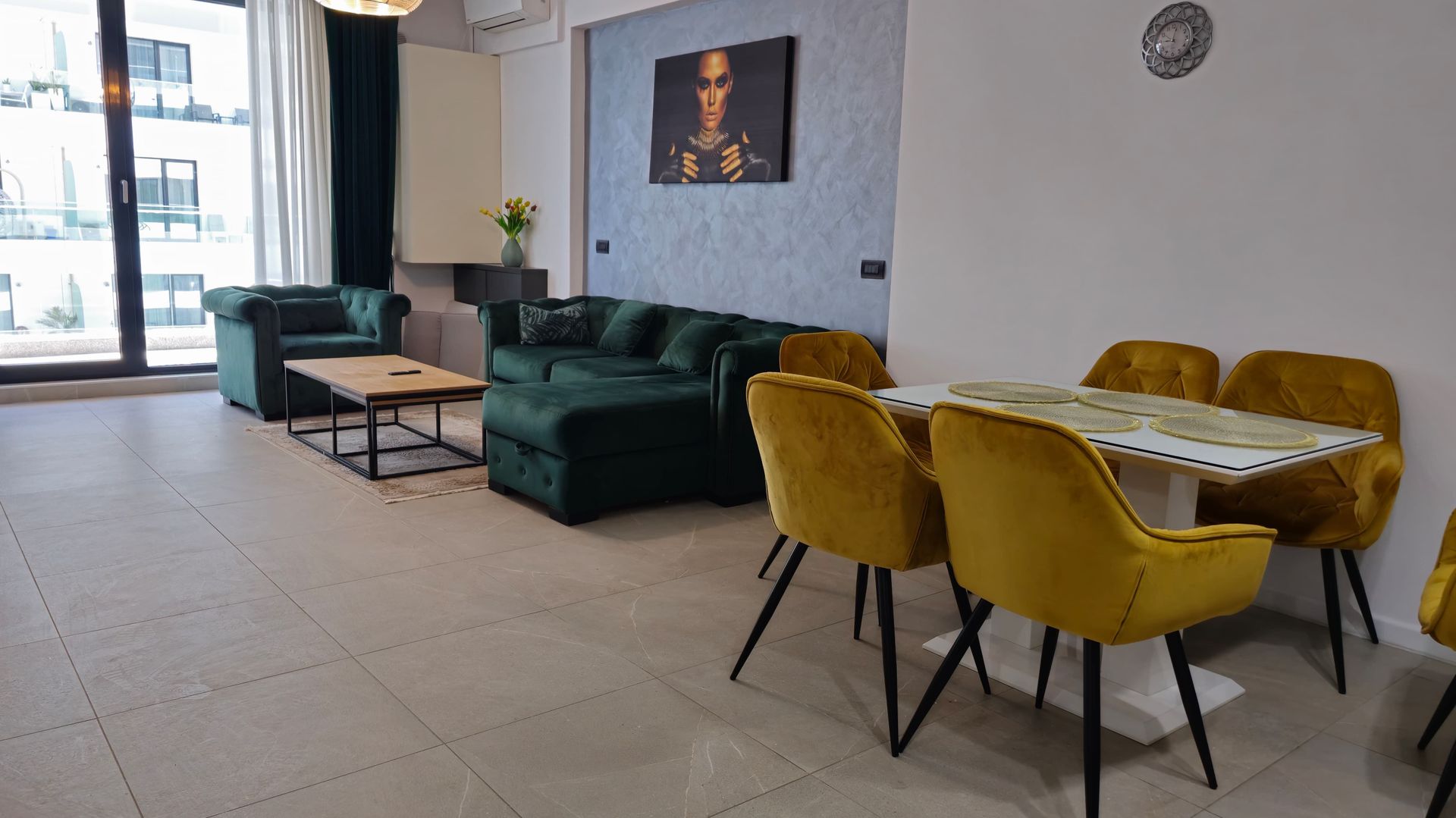 Inchiriere 2 camere  – Sea On, Mamaia Nord | Vedere directă la mare I Parcare - Poză 11