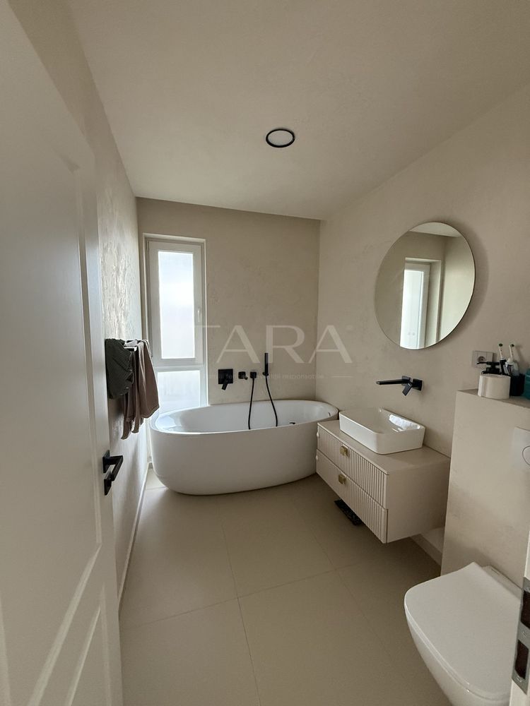 Apartament 3 camere, 80 mp, finisaje de calitate, 2 parcări subterane. - Poză 3