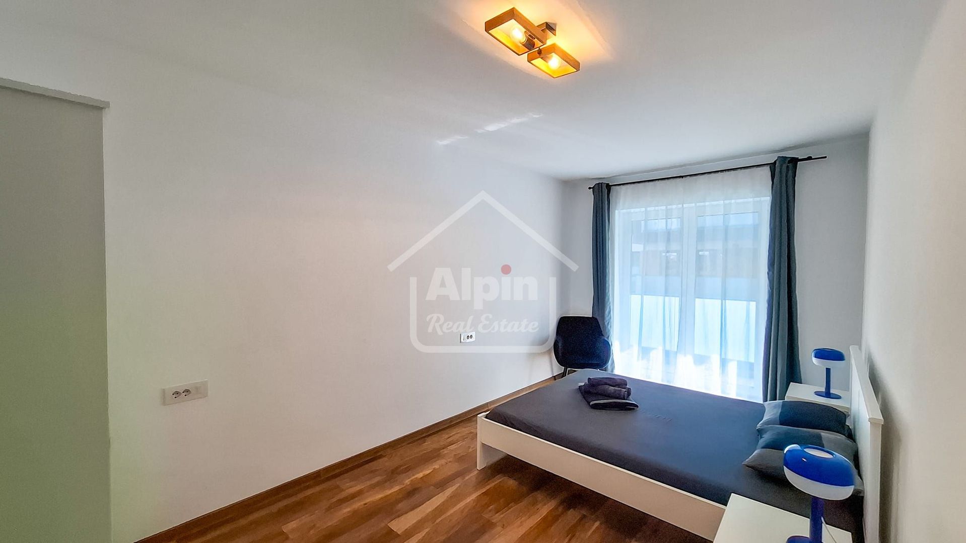 Proprietate Deosebita In Vila - Poză 16