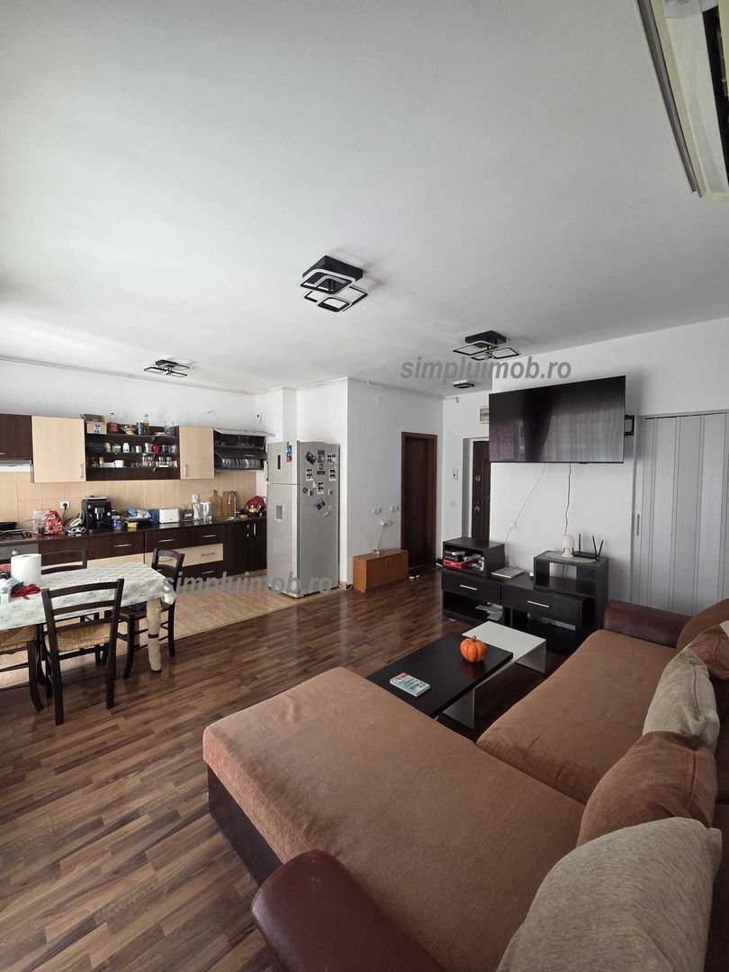 Rasarit de Soare 3 Camere - Poză 1