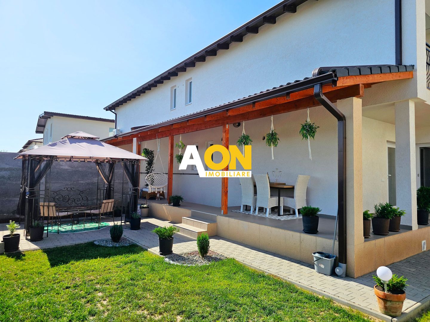 1/2 Duplex superfinisat, 4 camere, 255 mp teren, Cetate - Poză 1