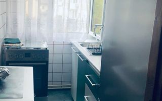 Apartamnt 3 camere Sagului cu centrala - Poză 3