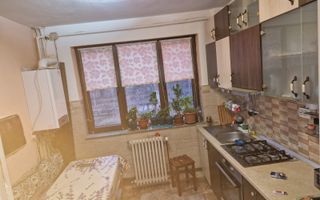 Etaj intermediar/Apartament 3 Camere-Decomandat/70mp/Zona Gara! - Poză 5