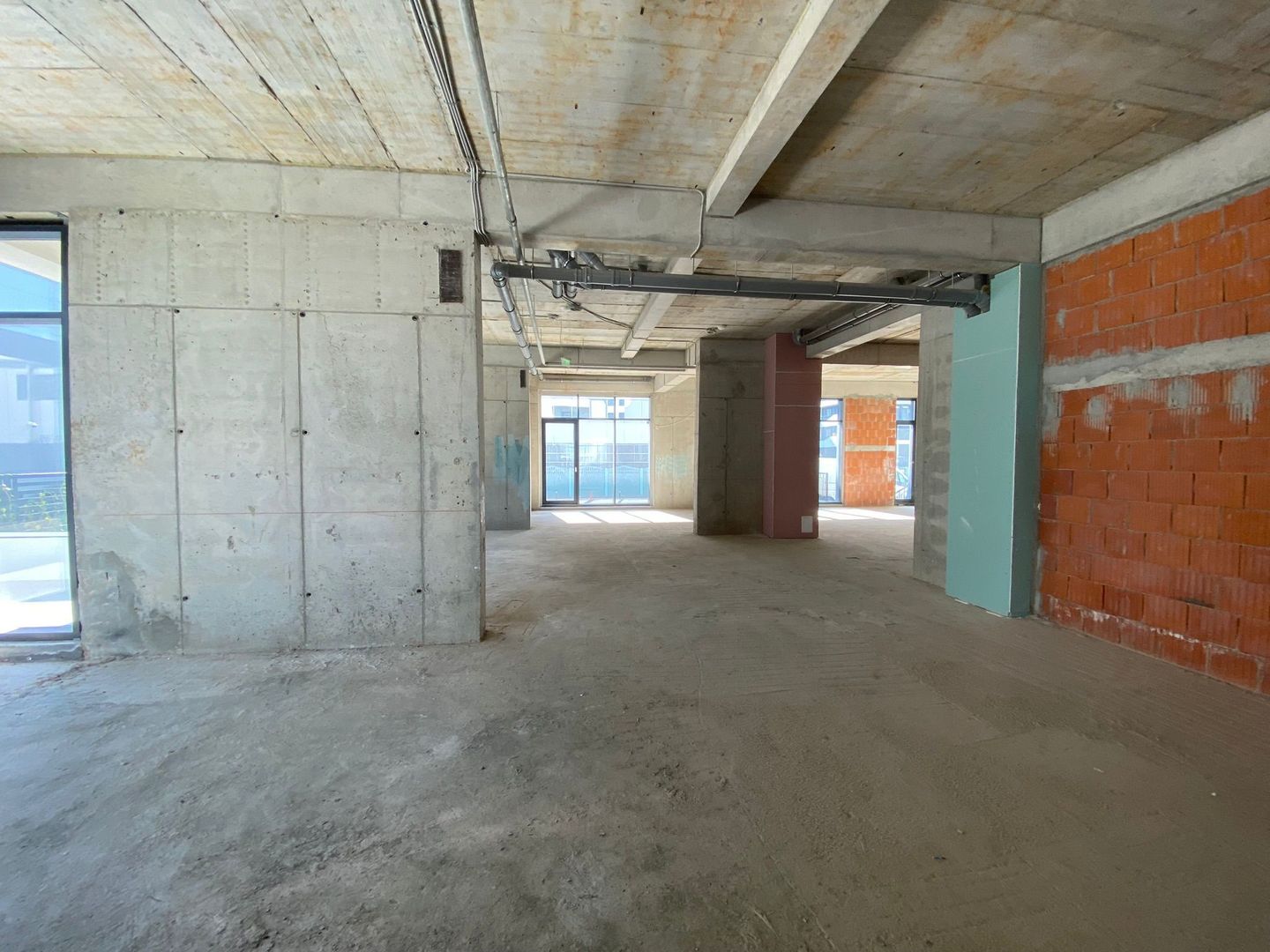 SPATIU COMERCIAL I CONSTRUCTIE NOUA  I ZONA PIPERA - Poză 3