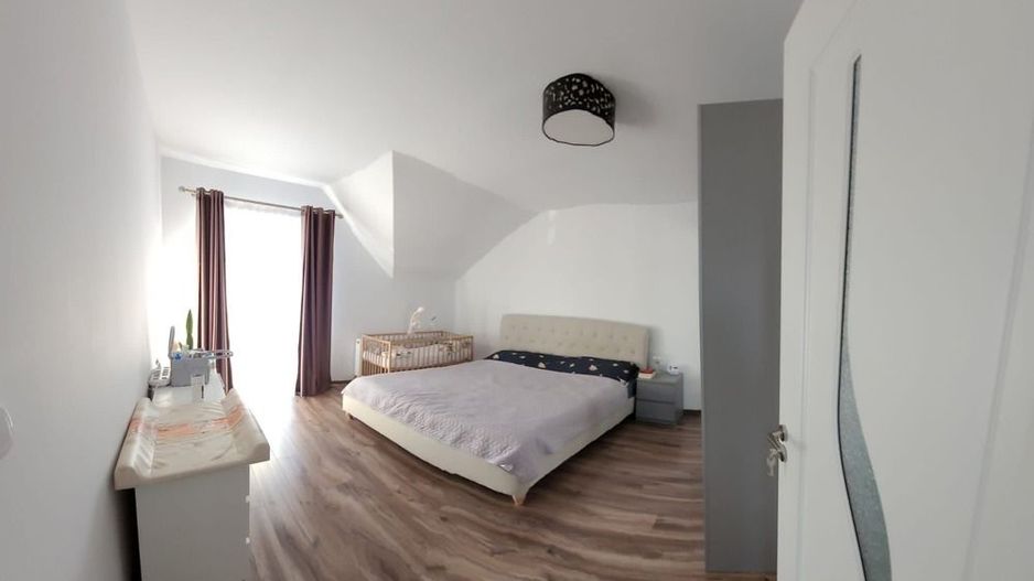 Vila deosebita,zona Hlincea - Poză 8