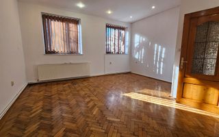 Str Lunga apartament pretabil birou/cabinet , parter stradal - Poză 2