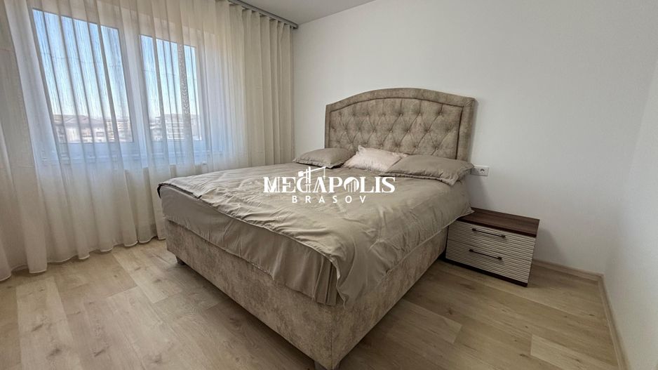Apartament 3 camere | Parcare | Decomandat | Prima închiriere - Poză 1