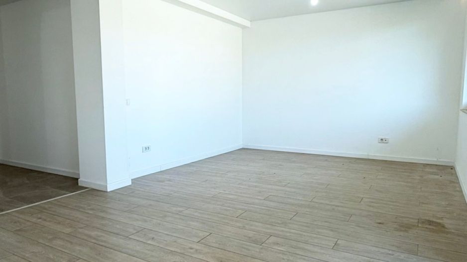 Duplex nou în Otopeni – confort în afara orașului - Poză 7