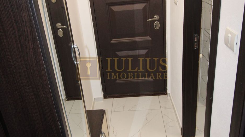 la 3-5 minute de Spitalul Judetean, Complex, centrala proprie, renovat recent - Poză 10
