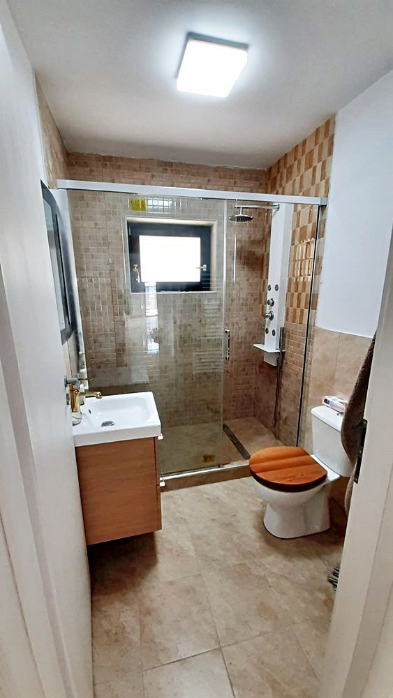 Casa noua in Cristian, libera, gata pentru a fi locuita. - Poză 12