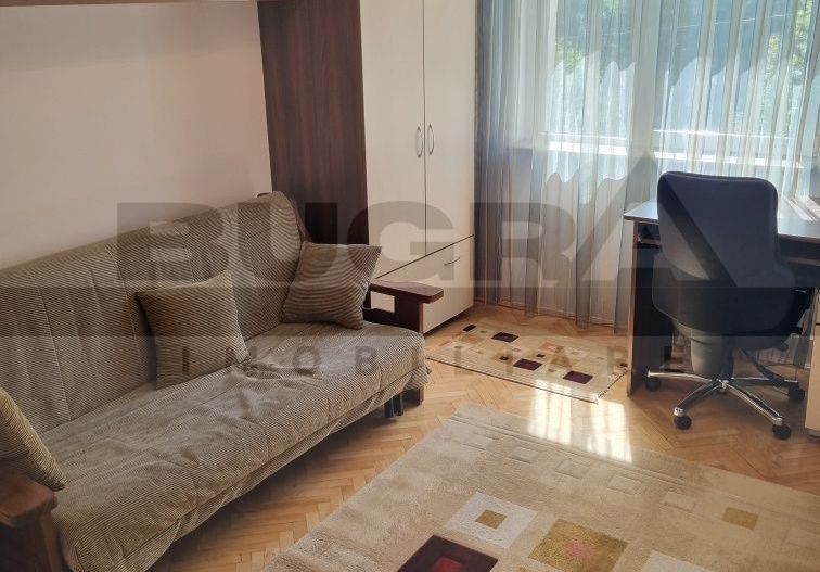 Apartament de 3 camere, 65mp, decomandat, parcare, N. Titulescu - Poză 1
