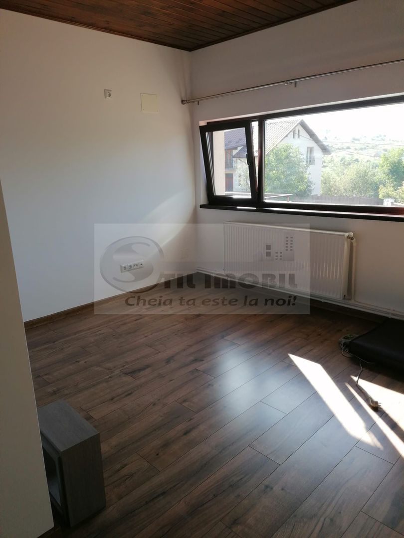 Casa /Vila de inchiriat Bucium - 850 euro - Poză 3