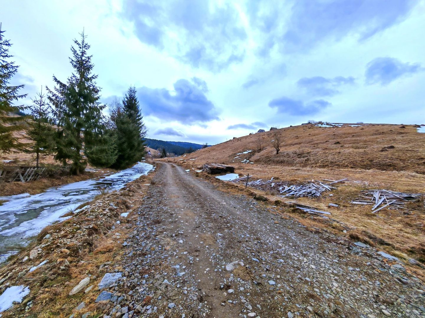 8.263 mp Teren cu Pârâu și Izvoare în Beliș-Fântânele, Cluj - Poză 10