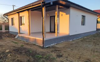 Casă la cheie pe 1 nivel 4 camere 2 băi,145 mp,500 mp teren - Poză 5
