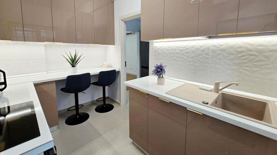 Apartament 120 mp de inchiriat, spatios, ideal office modern Unirii - Poză 1