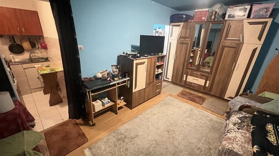 1 camera zona Bucovina 4 ap pe nivel baie cu cada - Poză 2