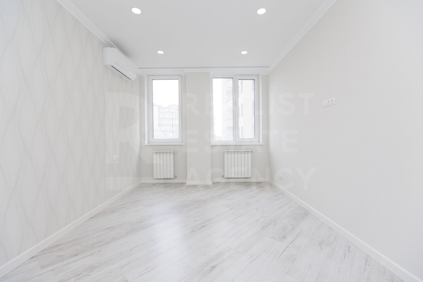 Vânzare, apartament 3 camere, str. Lev Tolstoi, Centru - Poză 3