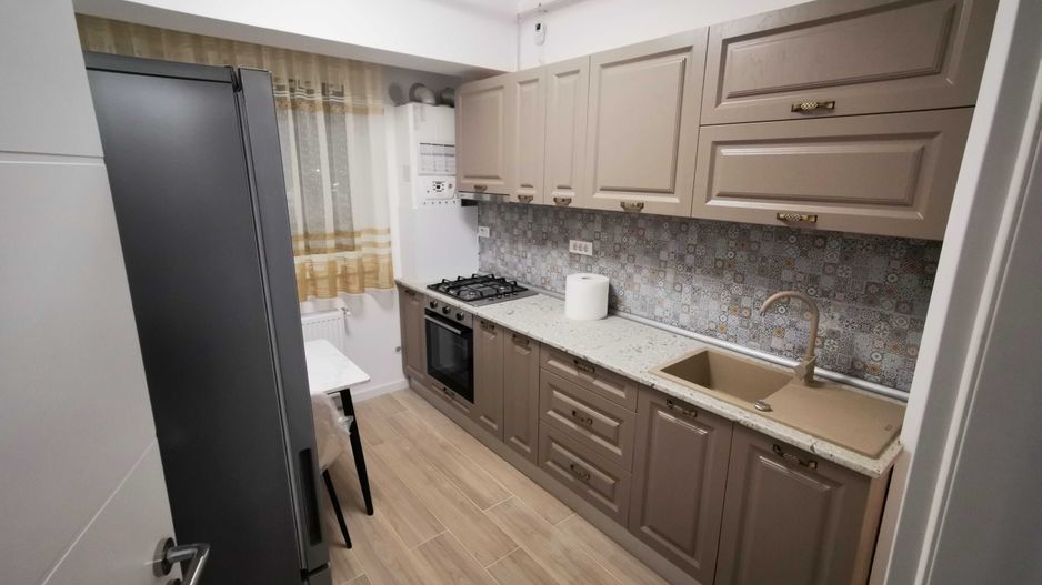 DE INCHIRIAT apartament 3 camere, situat în zona Berceni BLOC NOU - Poză 4