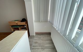 Apartament cu trei camere în bloc izolat -zona Aradului - Poză 3
