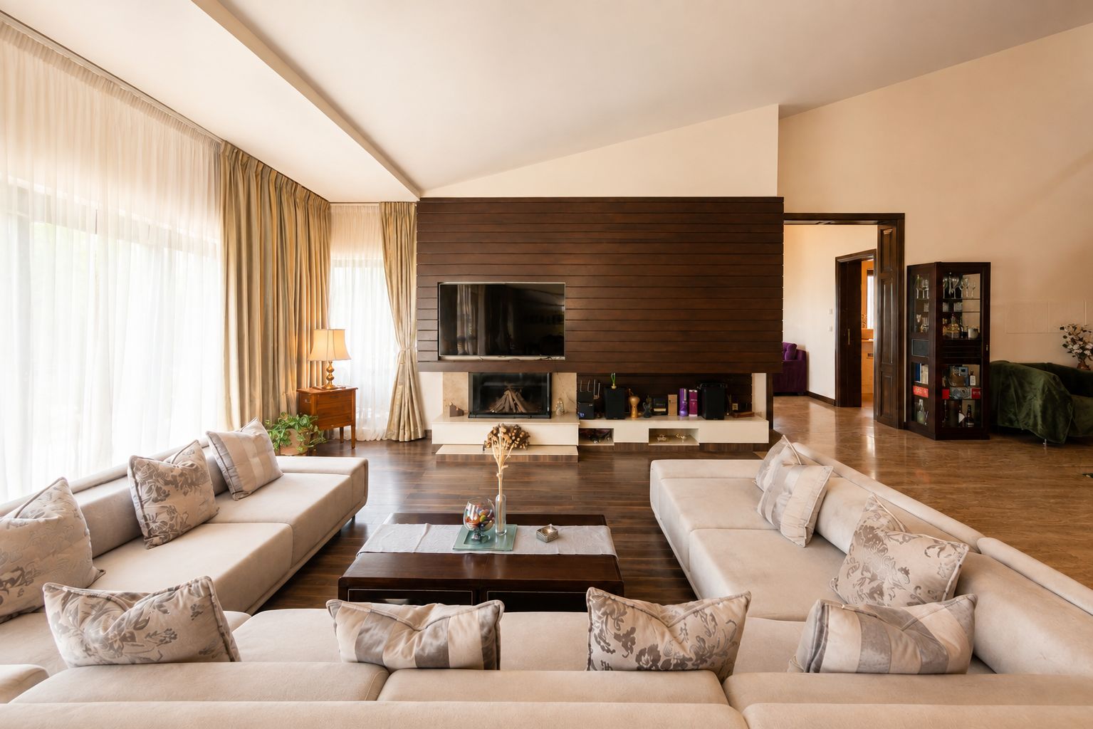 Vila cu piscina, 6 camere, 254mp utili, 815mp teren, com. Berceni - Poză 6