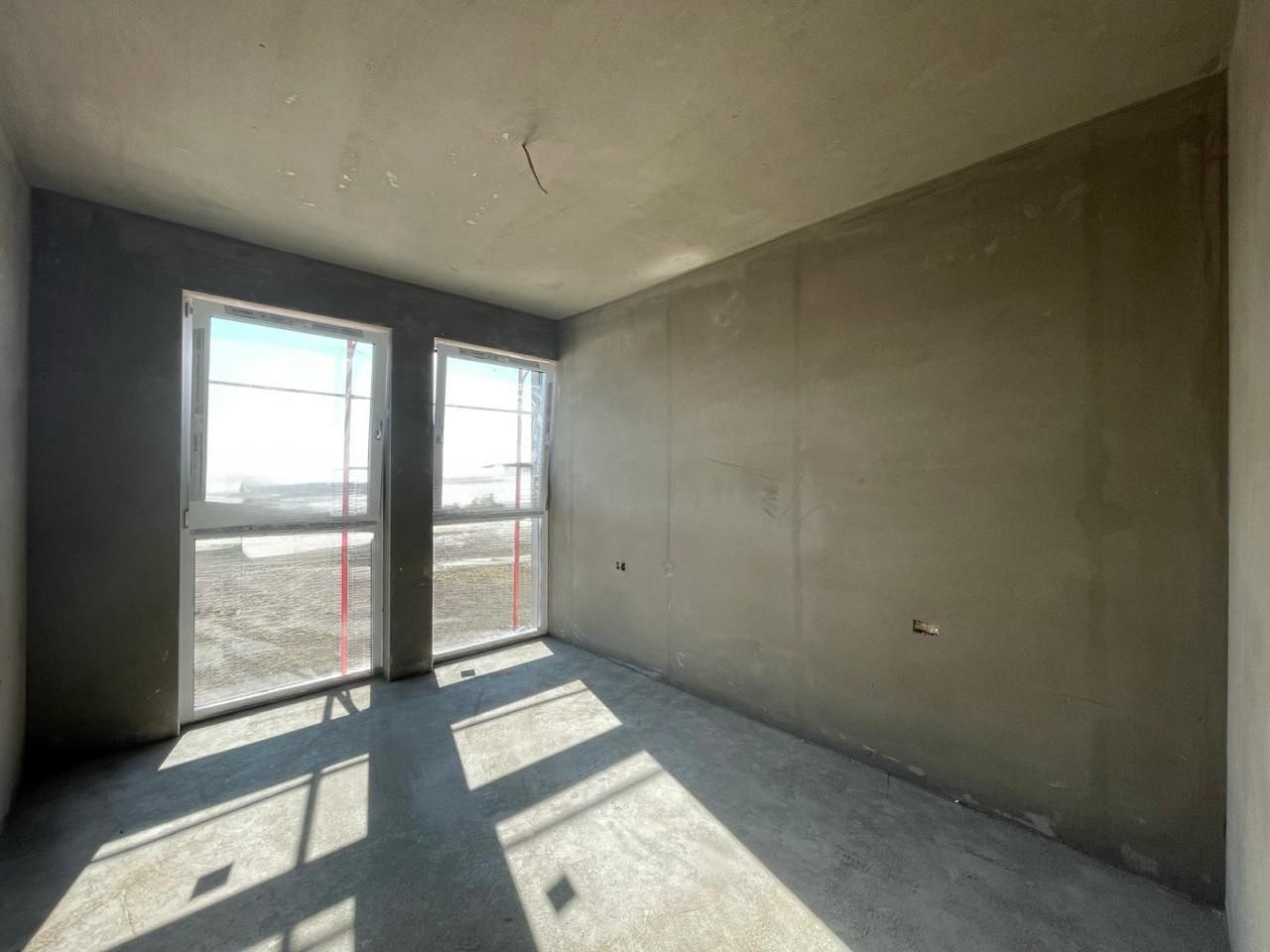 Apartament 3 camere - semidecomandat - 1450€/mp - Poză 4