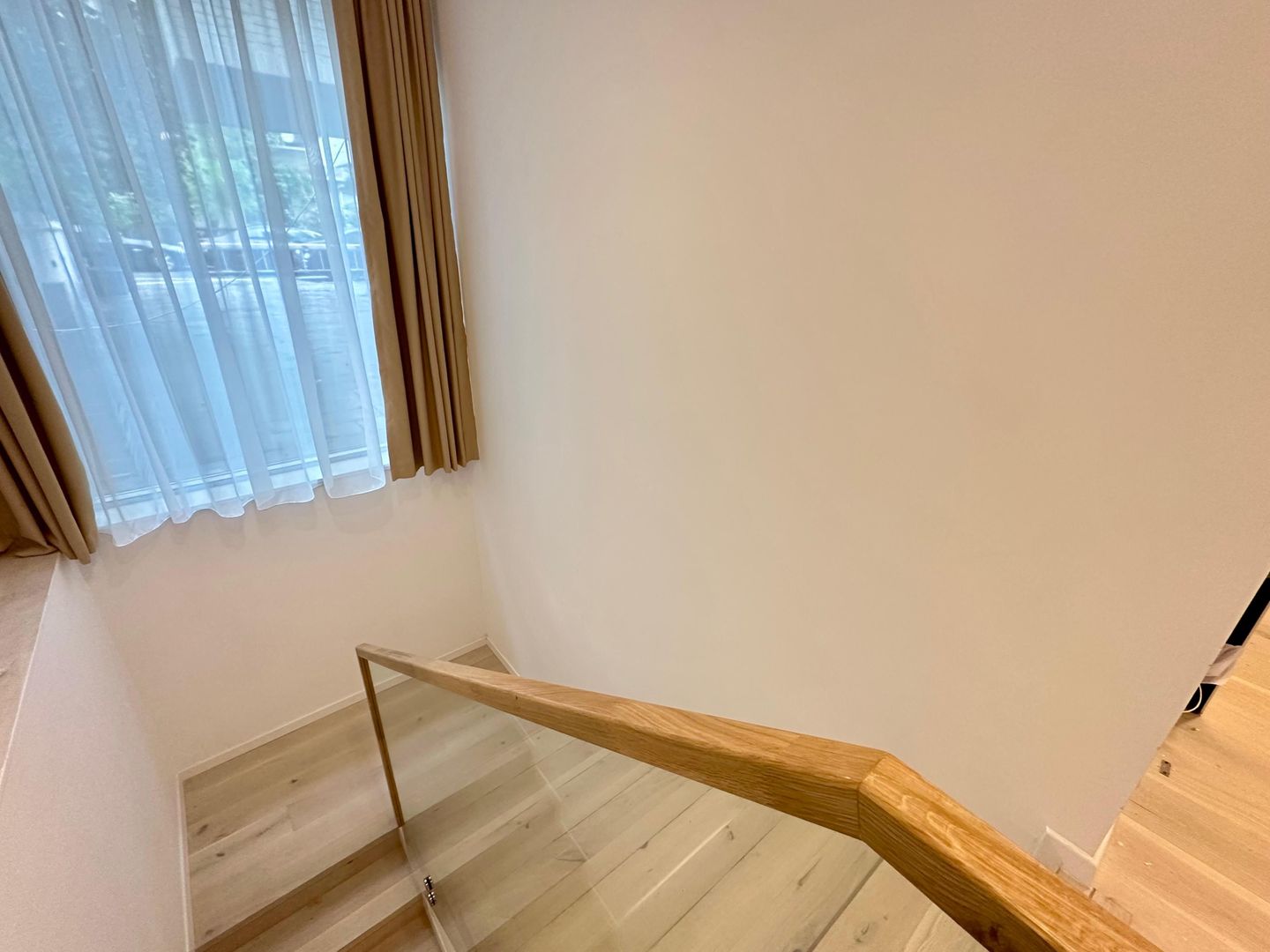 Apartament cu 3 camere tip duplex, zona Aviatorilor -  Charles de Gaulle - Poză 4