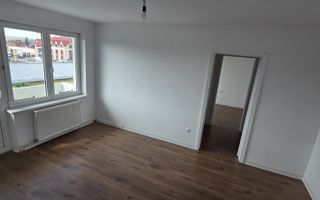 Apartament 2 camere,  etaj 2 - Poză 3