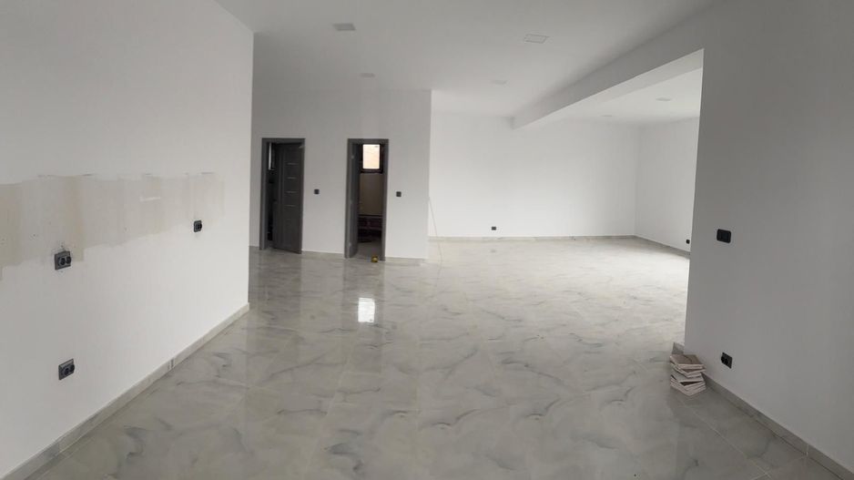 Casa individuala pe parter, zona Izvor - Poză 5