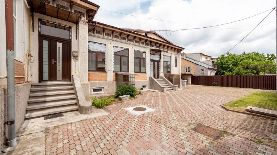Casă interbelică ultracentrală | Bulevardul Republicii nr. 129 | - Poză 1