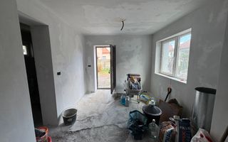 Casa semifinisata cu intrare comuna | 53 mp utili | Strada Luceafărul - Poză 4
