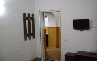 Pensiune de vanzare P+E Busteni - central - Poză 45