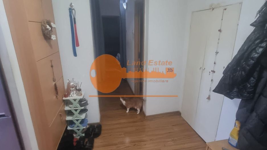 Apartament cu 3 camere la 8 minute de Metrou Crangasi - Poză 3