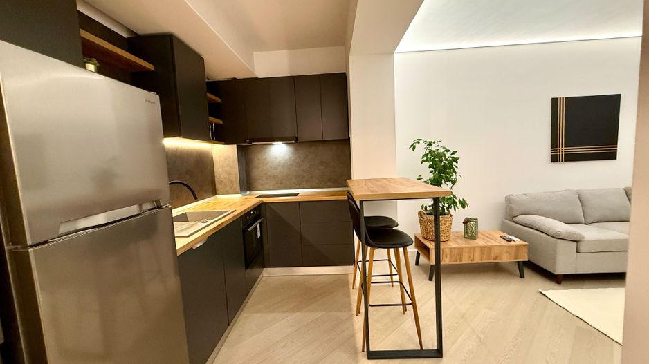 Inchiriere apartament 2 camere Cortina North Pipera, parcare subterană - Poză 2