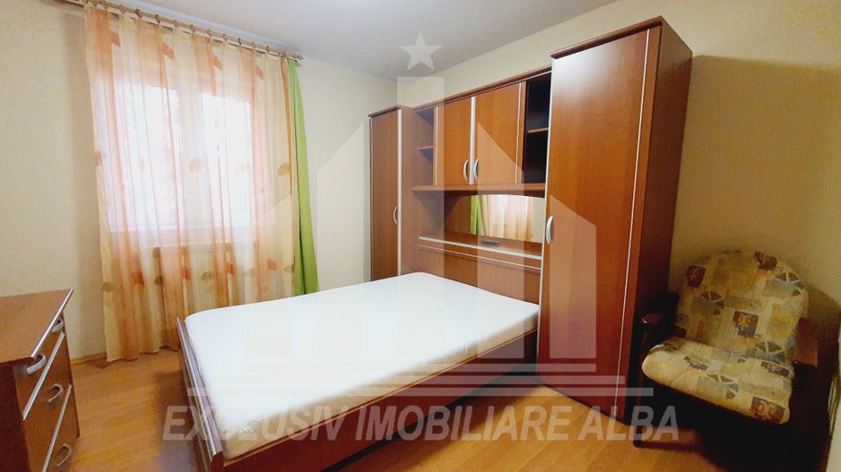 Apartament cu 3 camere de inchiriat, Cetate - Poză 5