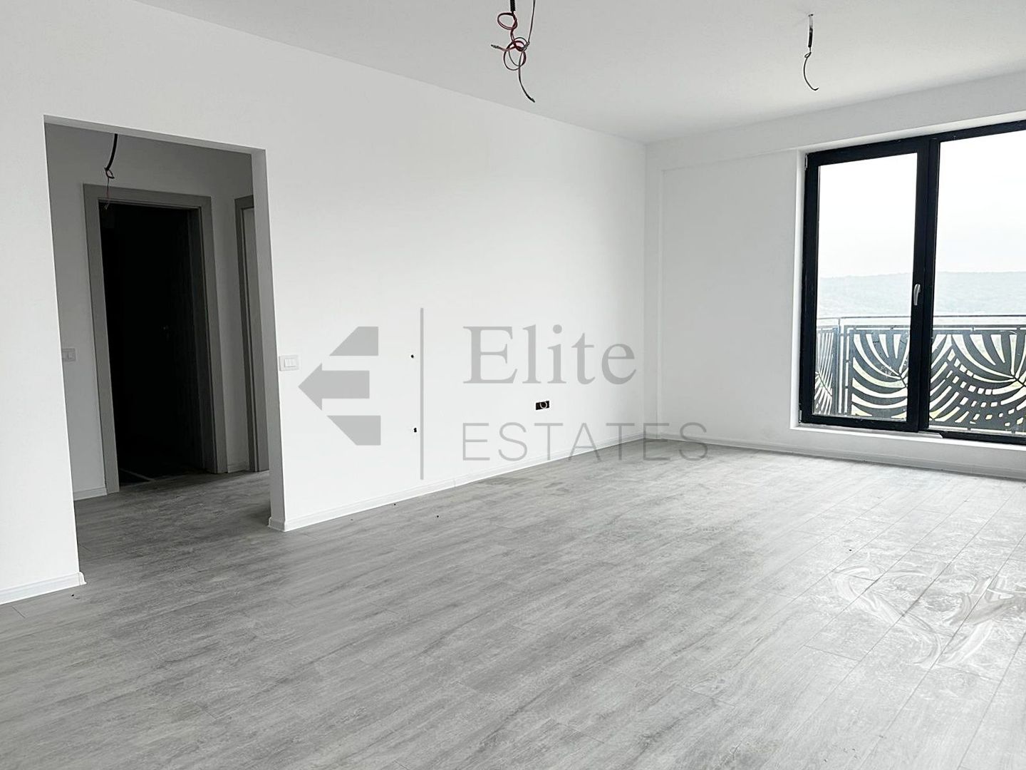 Apartament cu 2 camere de vanzare in Baile Felix - Poză 1