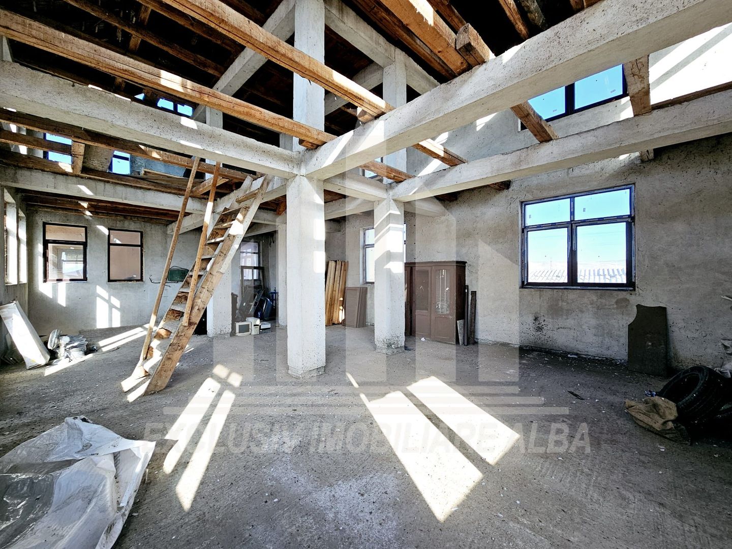 Spatiu industrial | 320 mp | Atelier auto | Lipoveni - Poză 4