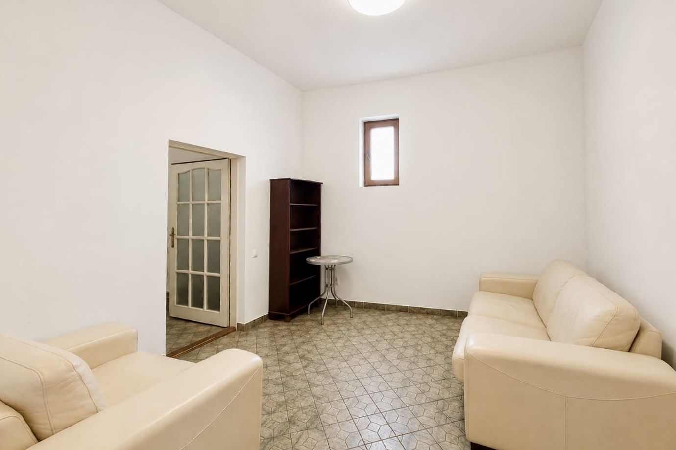 Apartament 4 camere, 132 mp, parter inalt, Piata Catedralei - Poză 6