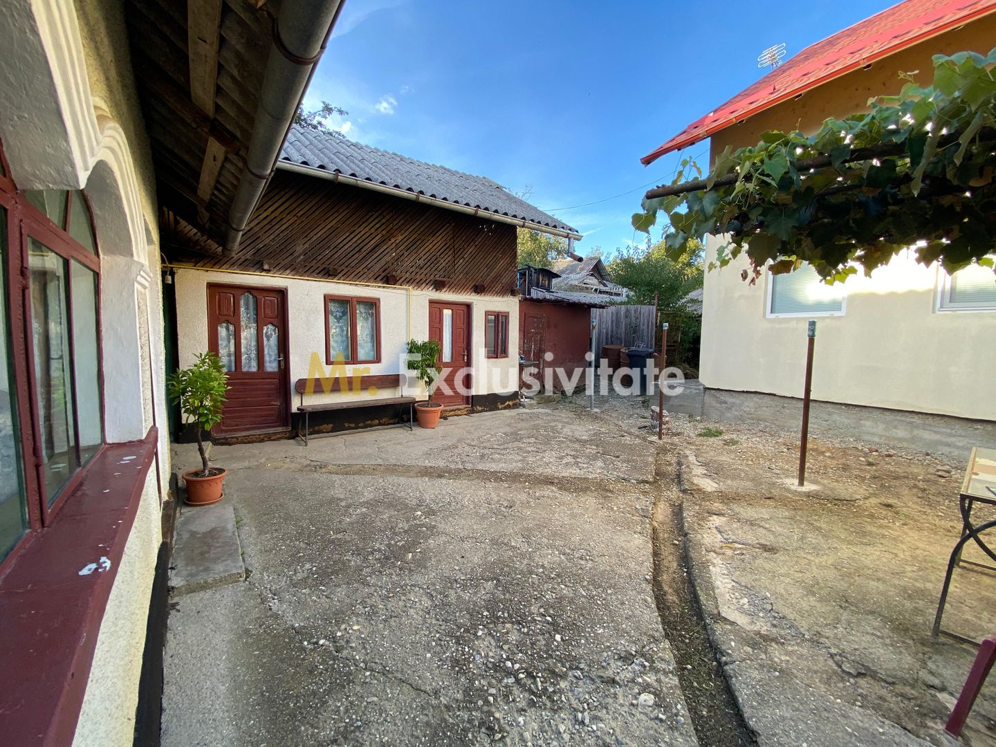 O casă aproape de Pitești -Stefanești- Valea Mare Podgoria - Poză 2