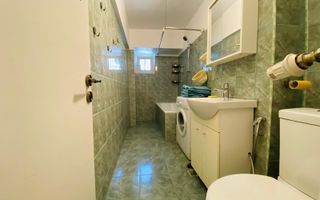 Apartament spațios cu 4 camere, vedere spectaculoasă către Palatul Parlamentului - Poză 19