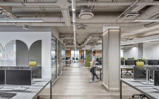 Spatiu birouri  1320 m2 finisat Europa - Poză 7