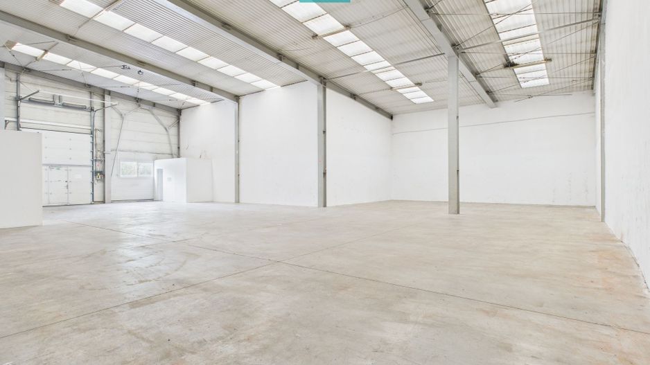 Spațiu industrial de 378 mp în Arad - Poză 1