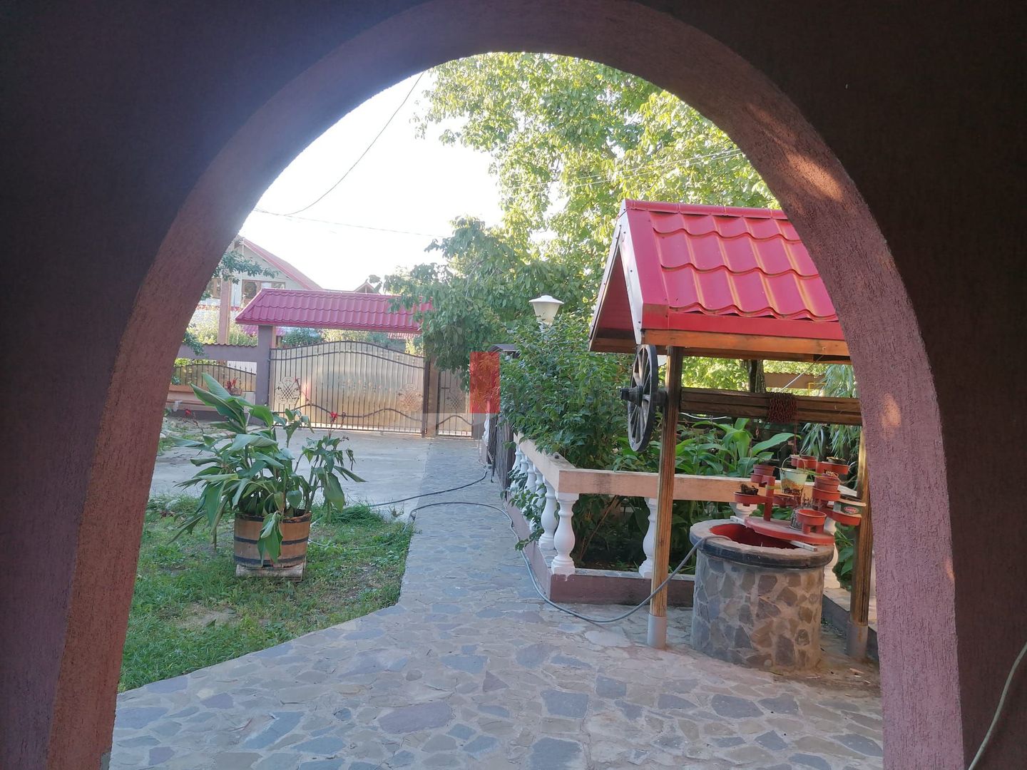 Dascalu-lfov-Vila D+P+M-5 camere-Locatie Deosebita - comision 0 - Poză 3