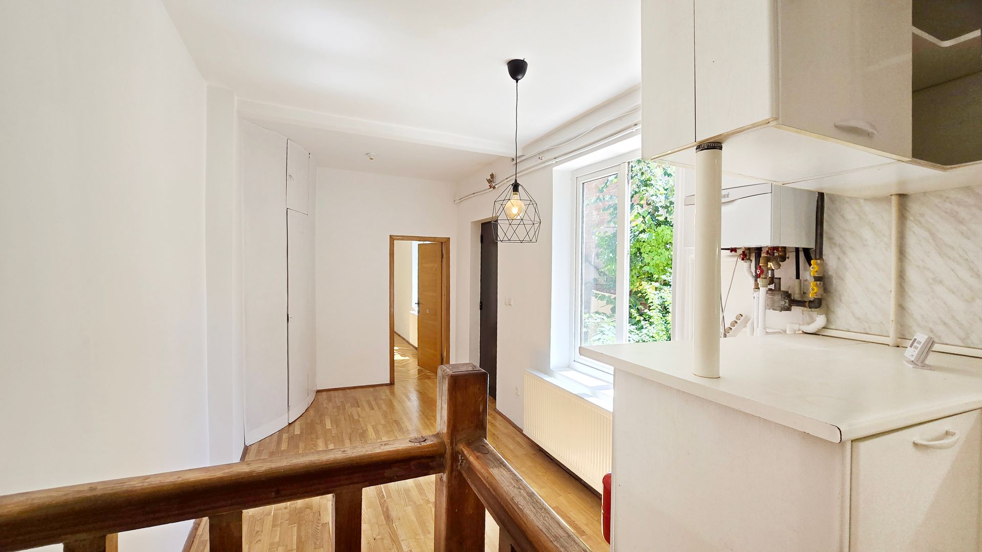 Casă consolidată la preț de apartament - Poză 19